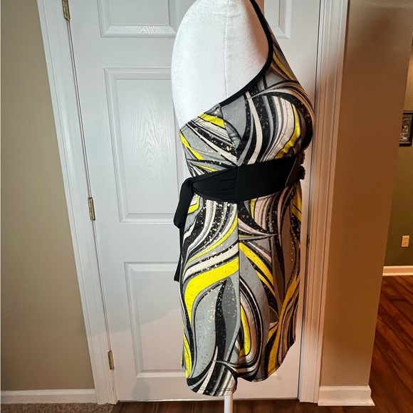 VGT 90s Y2K Charlotte Russe Size Large Yellow Black Halter Top with Waist Belt - Picture 3 of 6